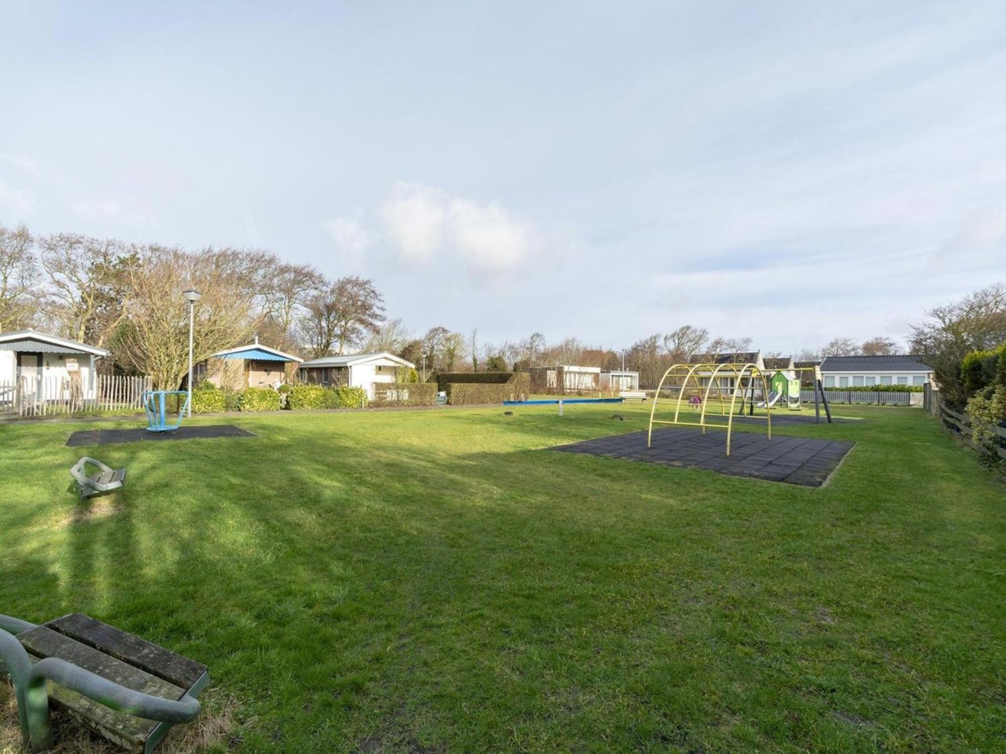 Holiday Home With Playground Callantsoog Zewnętrze zdjęcie